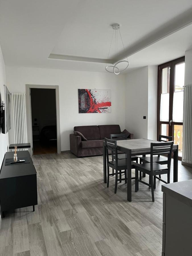 Appartamenti Dora Baltea Ivrea Exterior foto